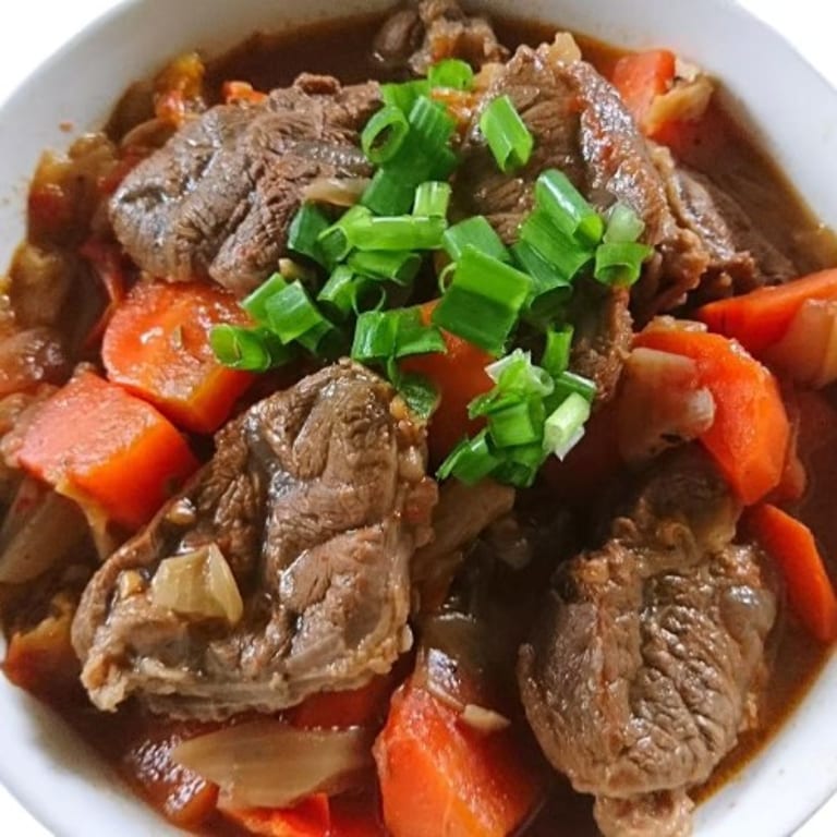 Savor Your Lunch with Us
