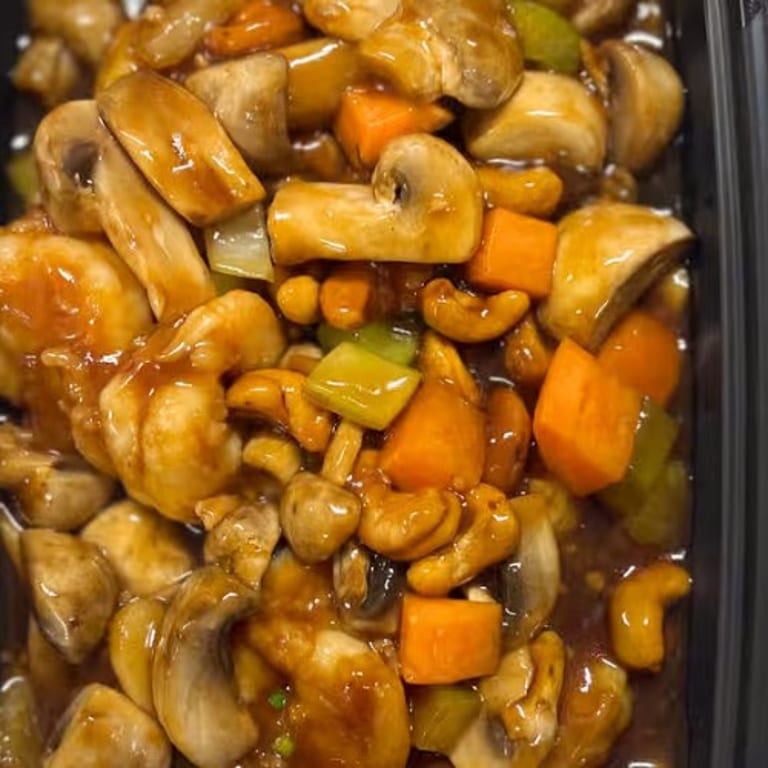 Delicious Cashew Chicken Delight